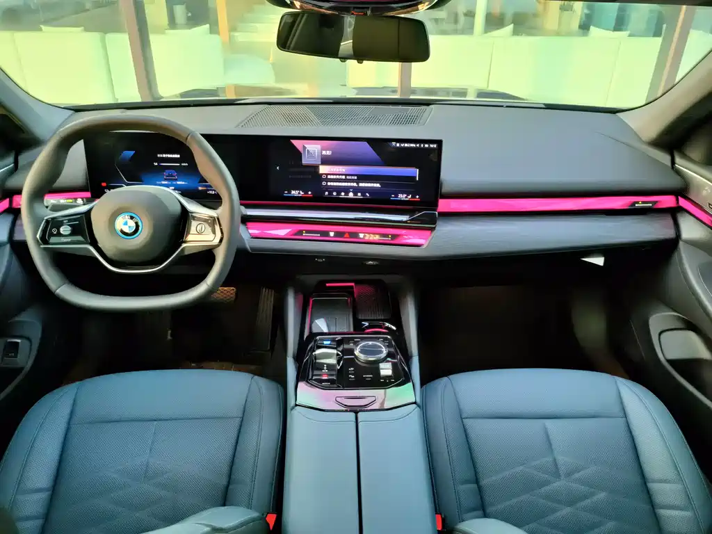 BMW I5