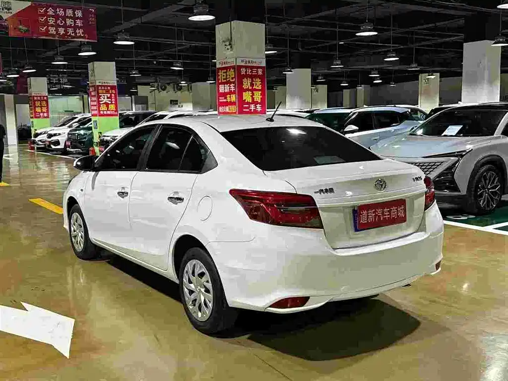 Toyota Vios — миниатюра 8