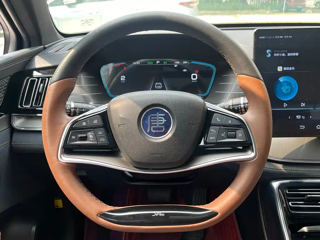 BYD Tang New Energy — миниатюра 13