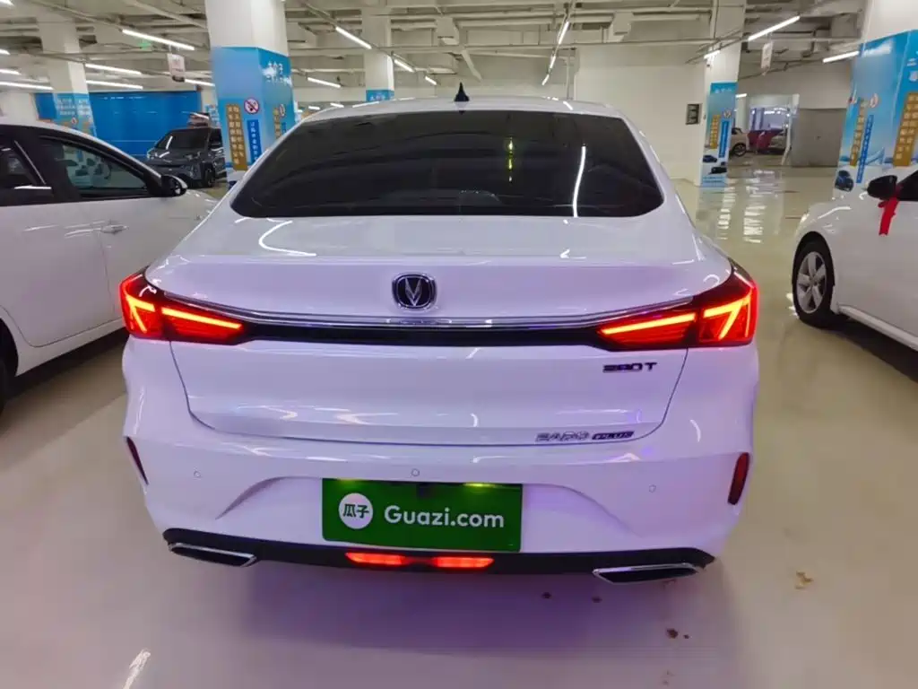 Changan Eado — миниатюра 6