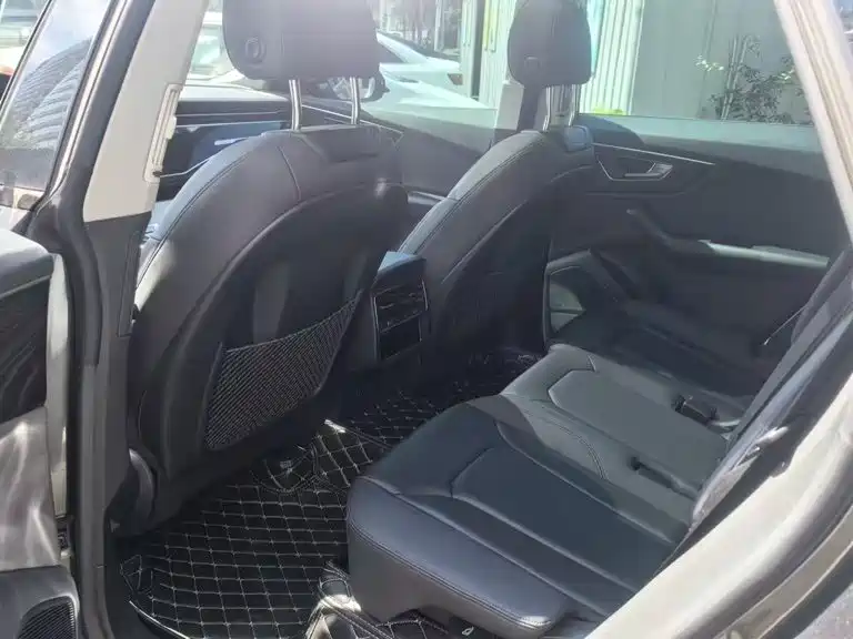 Audi Q8 — миниатюра 8