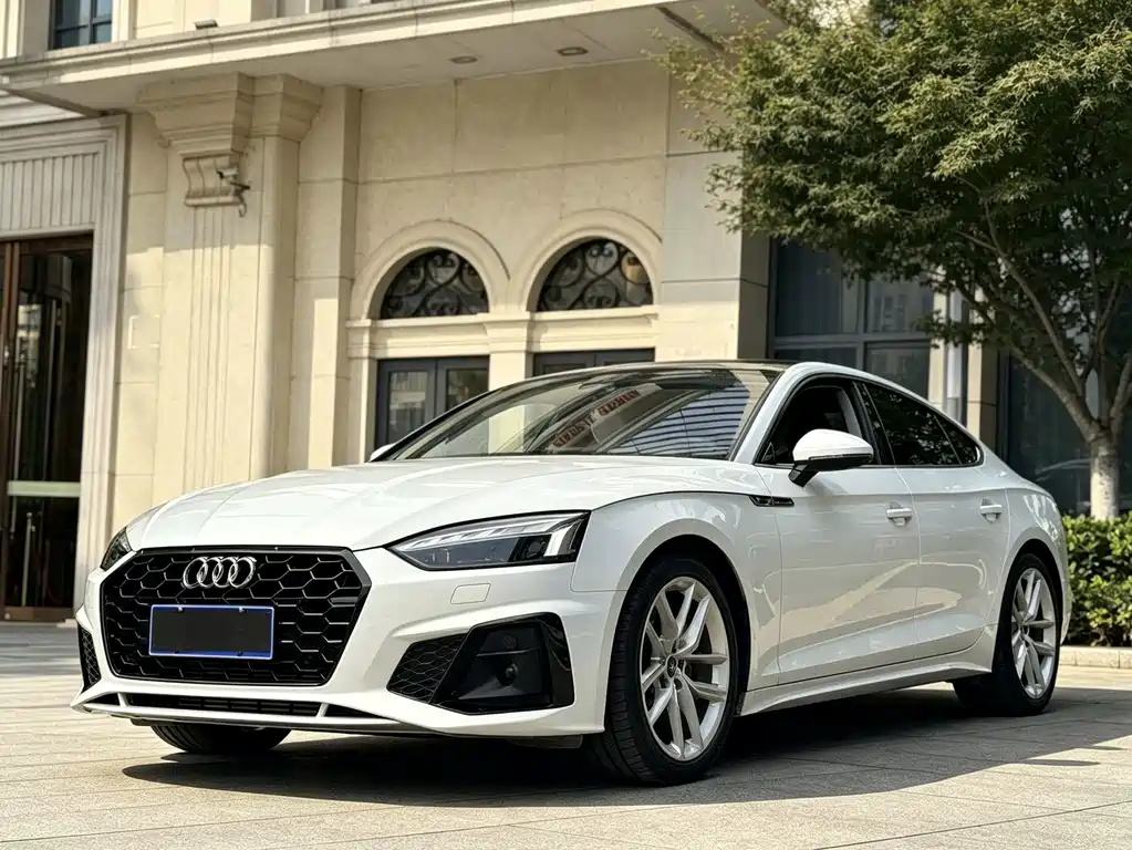 Audi A5 (Import)