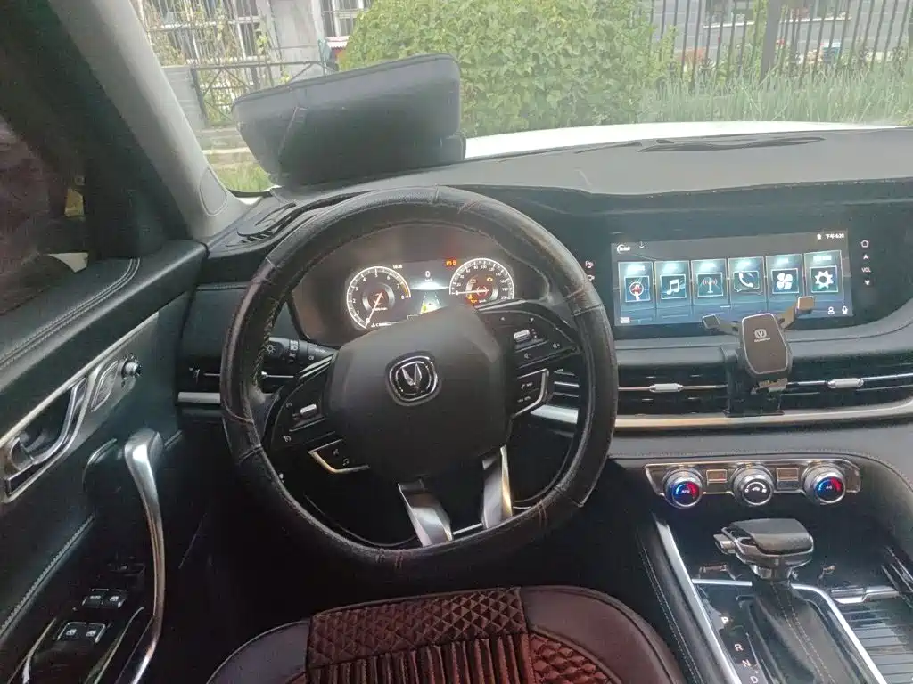 Changan CS95 — миниатюра 6