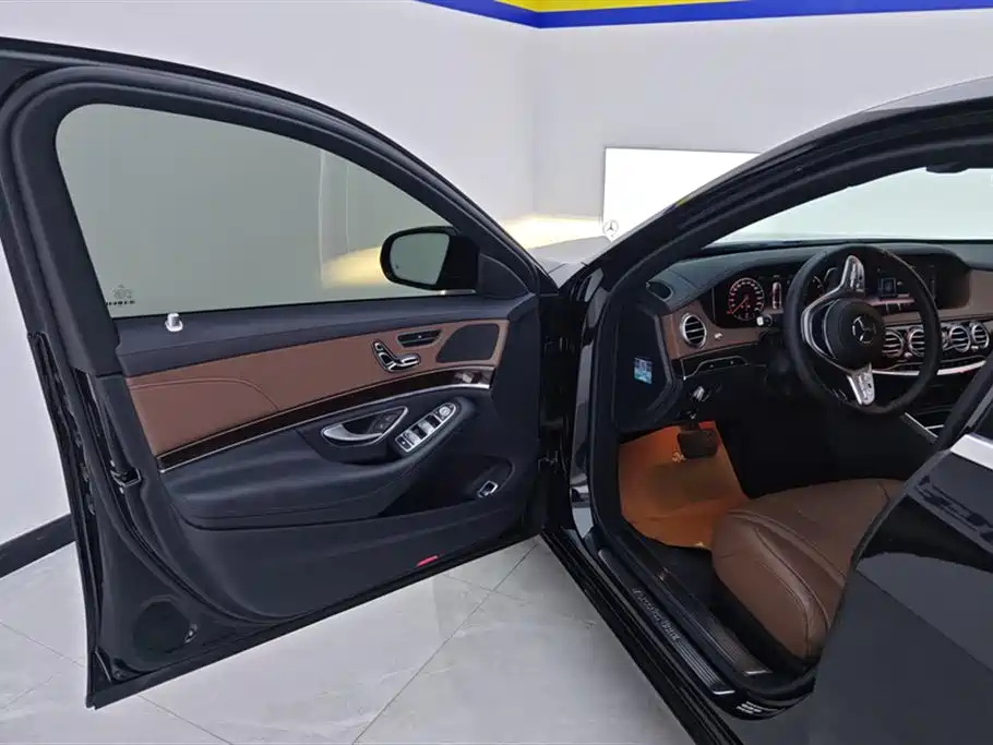 MERCEDES-BENZ S CLASS