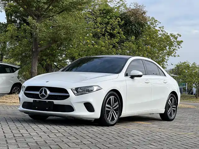 MERCEDES-BENZ A CLASS