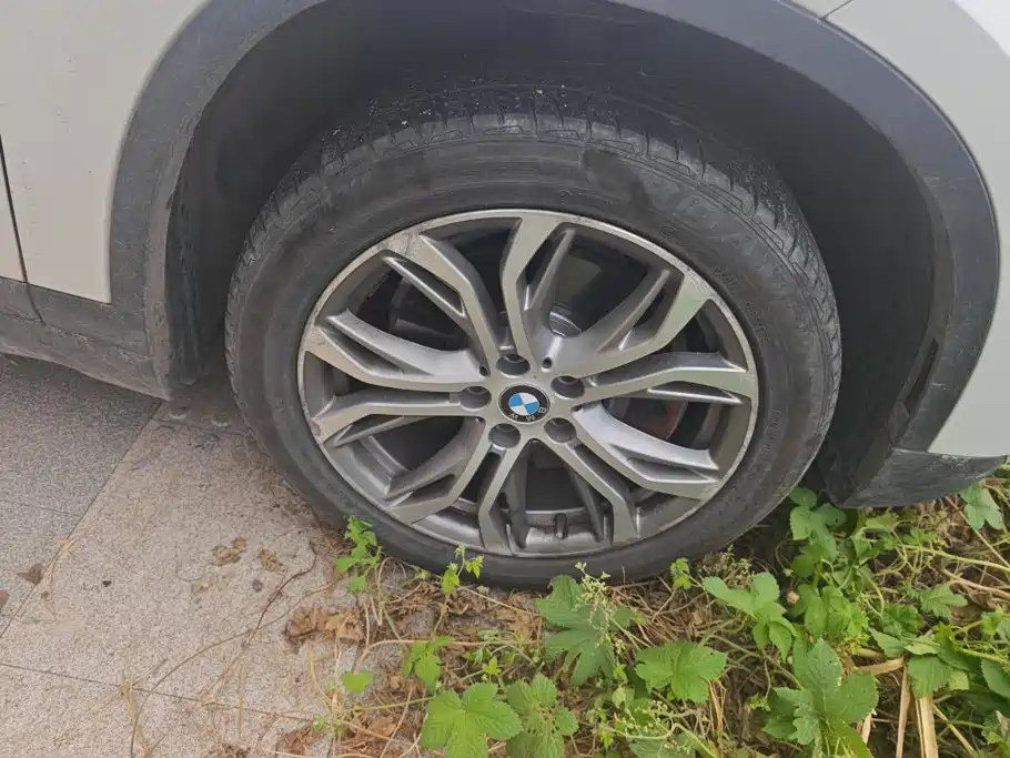 BMW X1 — миниатюра 6