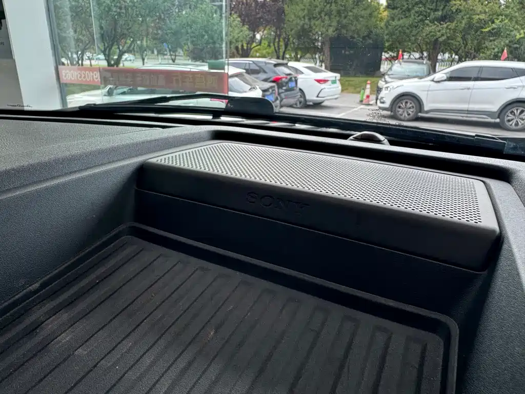 Ford F-150 Raptor — миниатюра 17