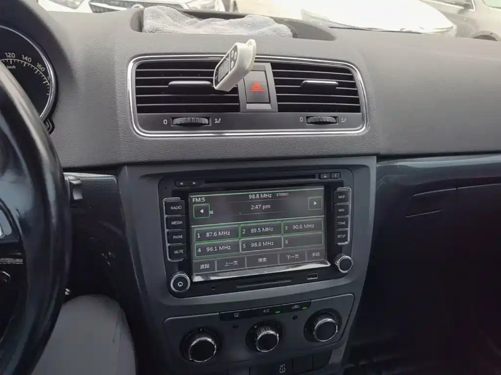 Skoda Yeti — миниатюра 13