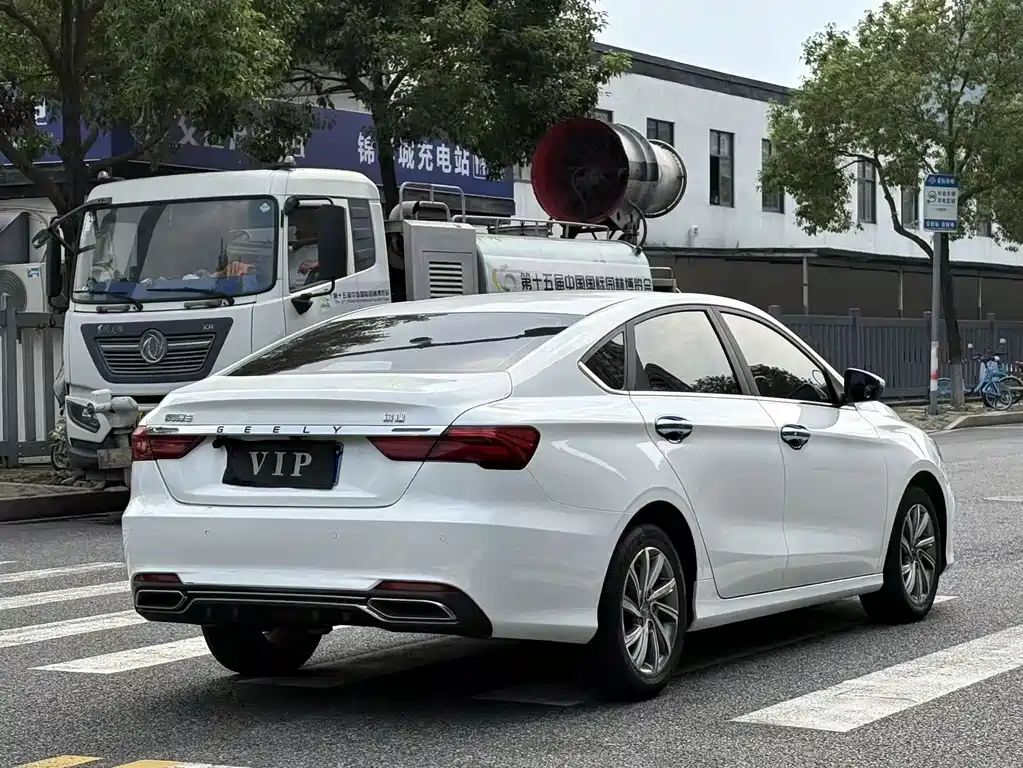 Geely Binrui — миниатюра 8