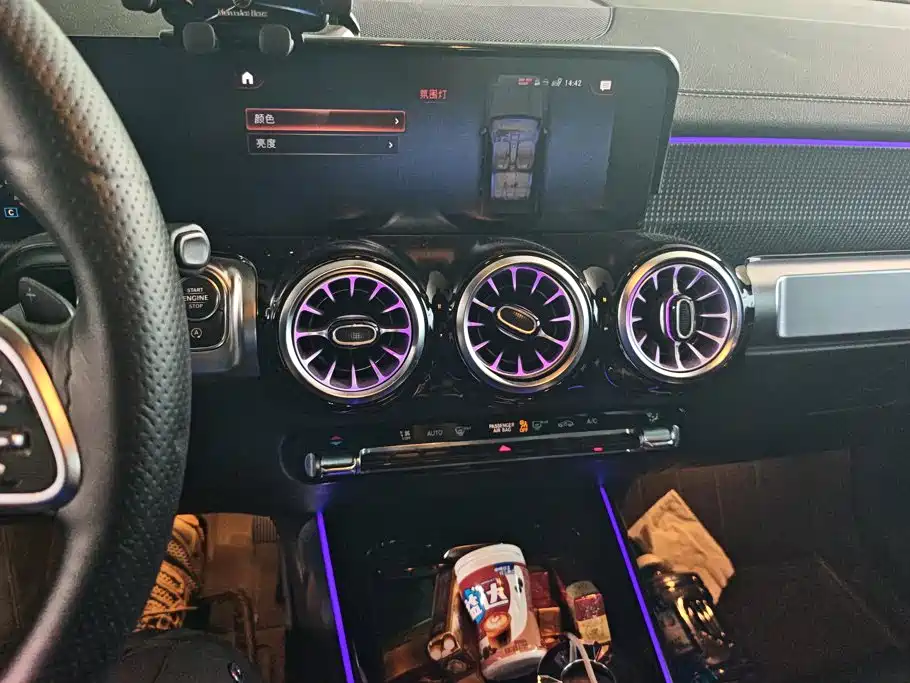 Mercedes-Benz GLB — миниатюра 13