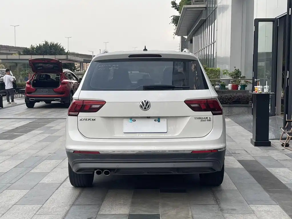 Volkswagen Tiguan L — миниатюра 25