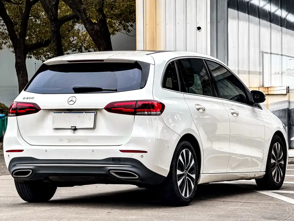 MERCEDES-BENZ B CLASS