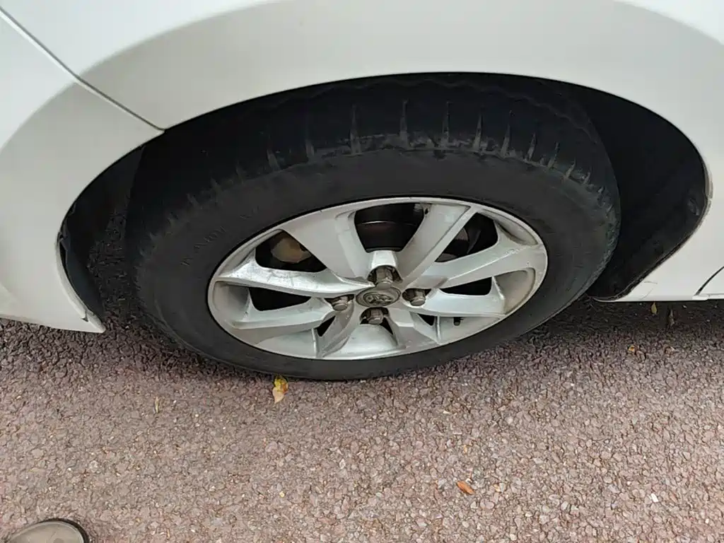 Toyota Yaris L — миниатюра 23