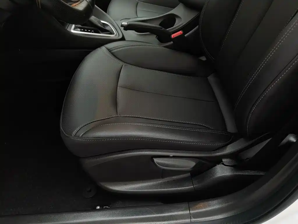 Buick Excelle — фотографии объявления, Фото 21