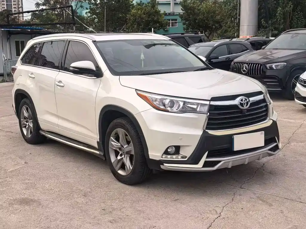 Toyota Highlander — миниатюра 3
