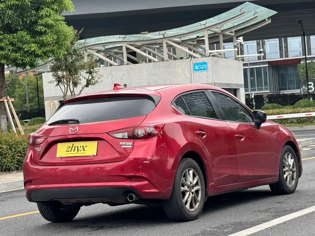 Mazda 3 Axela — миниатюра 7