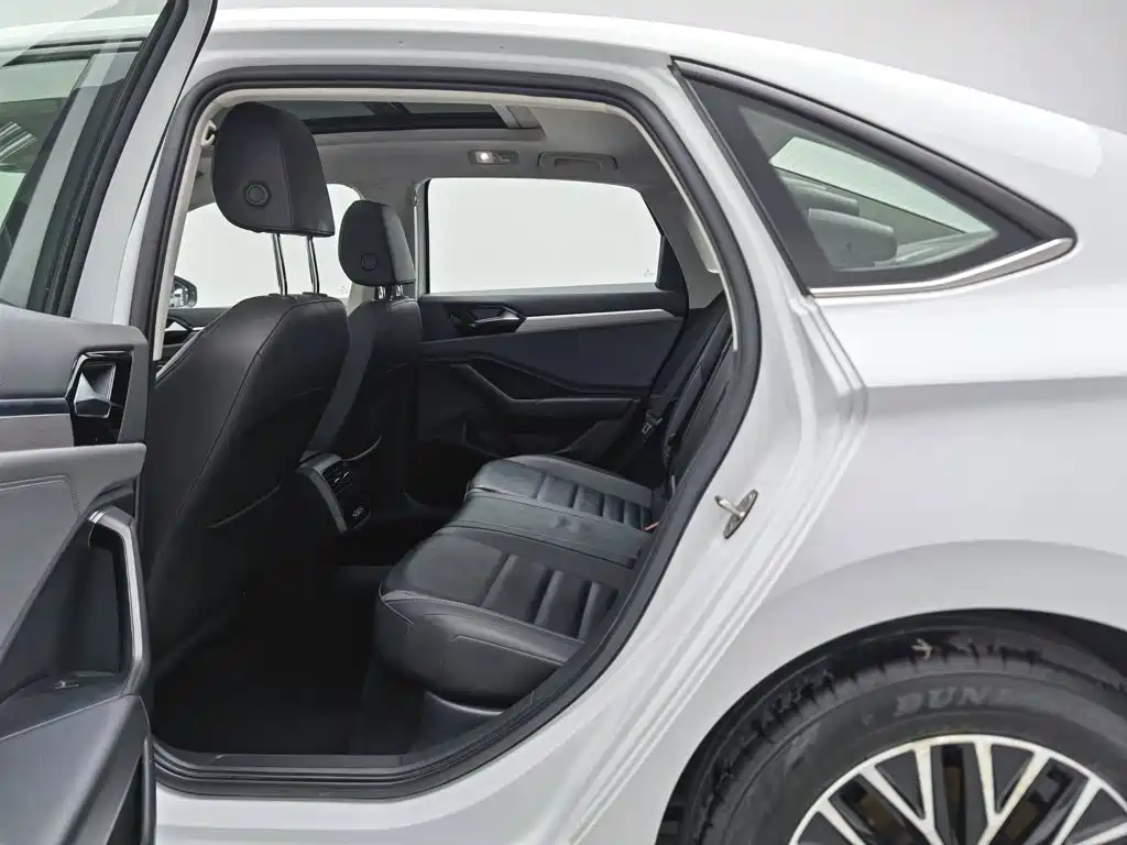 Volkswagen Sagitar — миниатюра 15