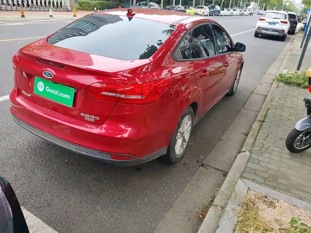 Ford Focus — миниатюра 8