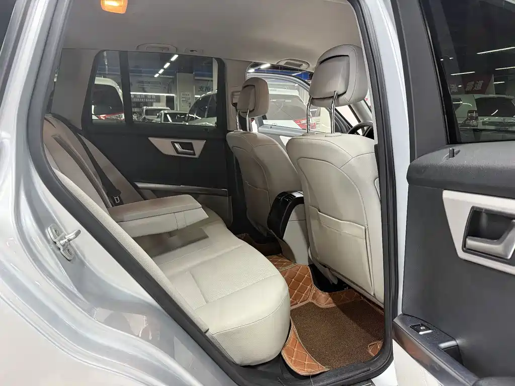 Mercedes-Benz GLK-Class — миниатюра 12