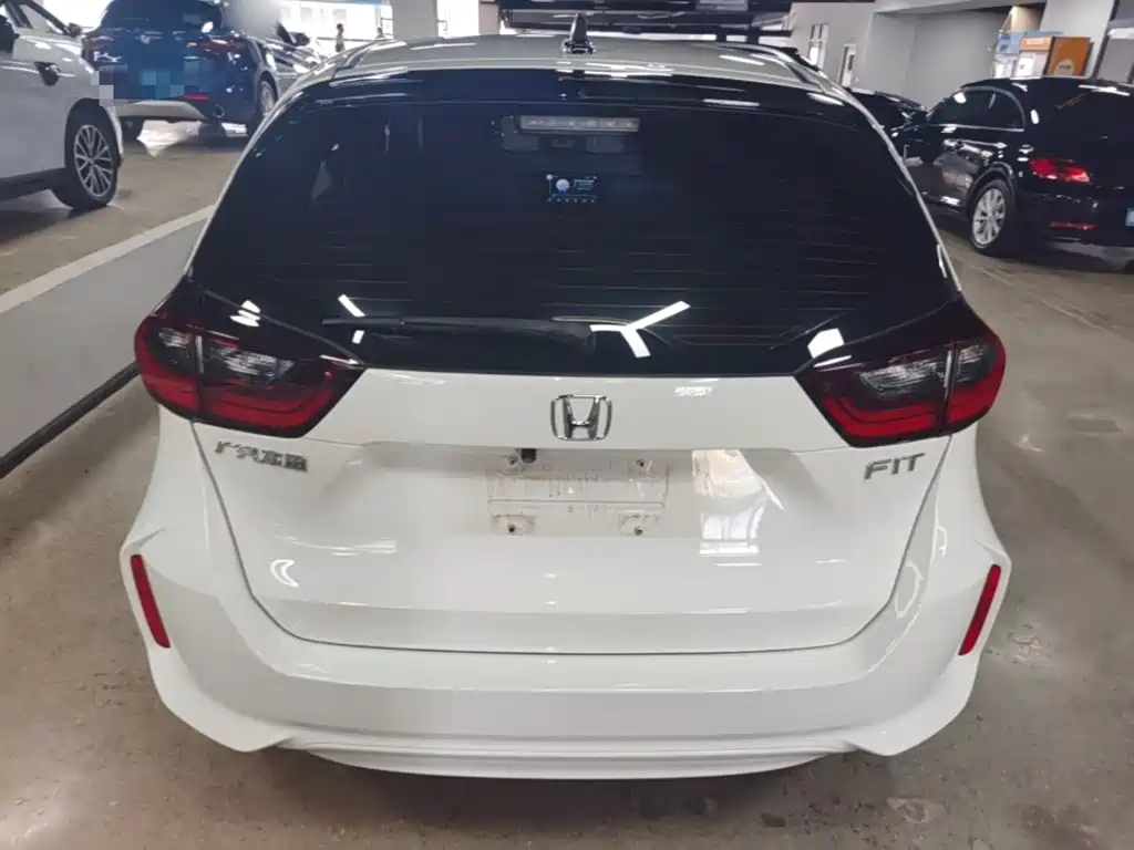 Honda Fit — миниатюра 6