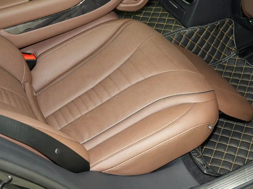 Mercedes-Benz S-Class — миниатюра 16