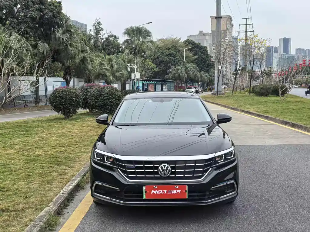 VOLKSWAGEN PASSAT NEW ENERGY