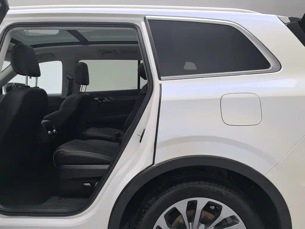 Ford Equator — миниатюра 15