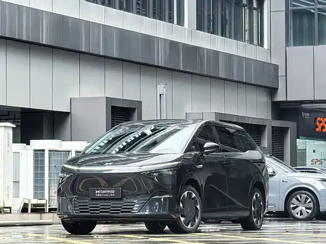 2024 Xpeng X9