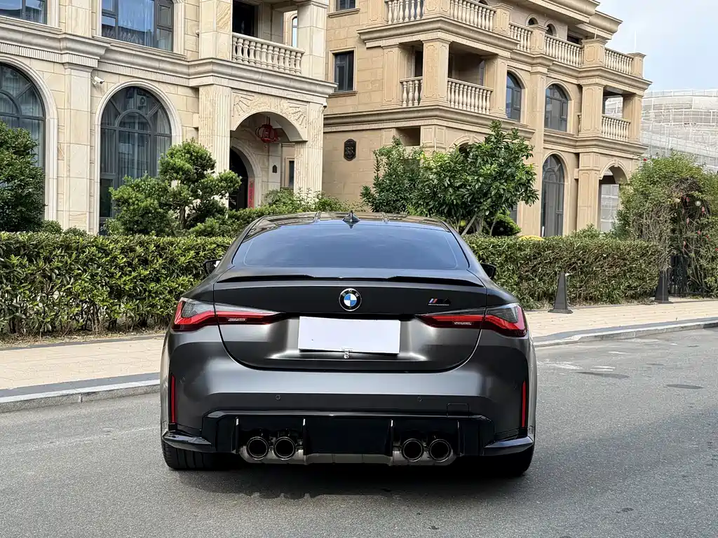 BMW M4 — миниатюра 5