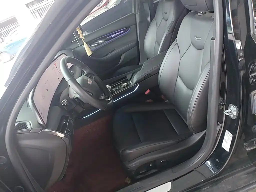 Cadillac CT5 — миниатюра 15