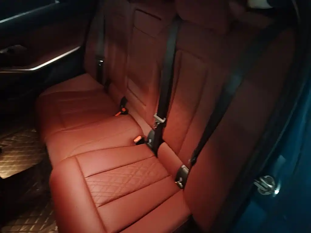 BMW 3 Series — миниатюра 13