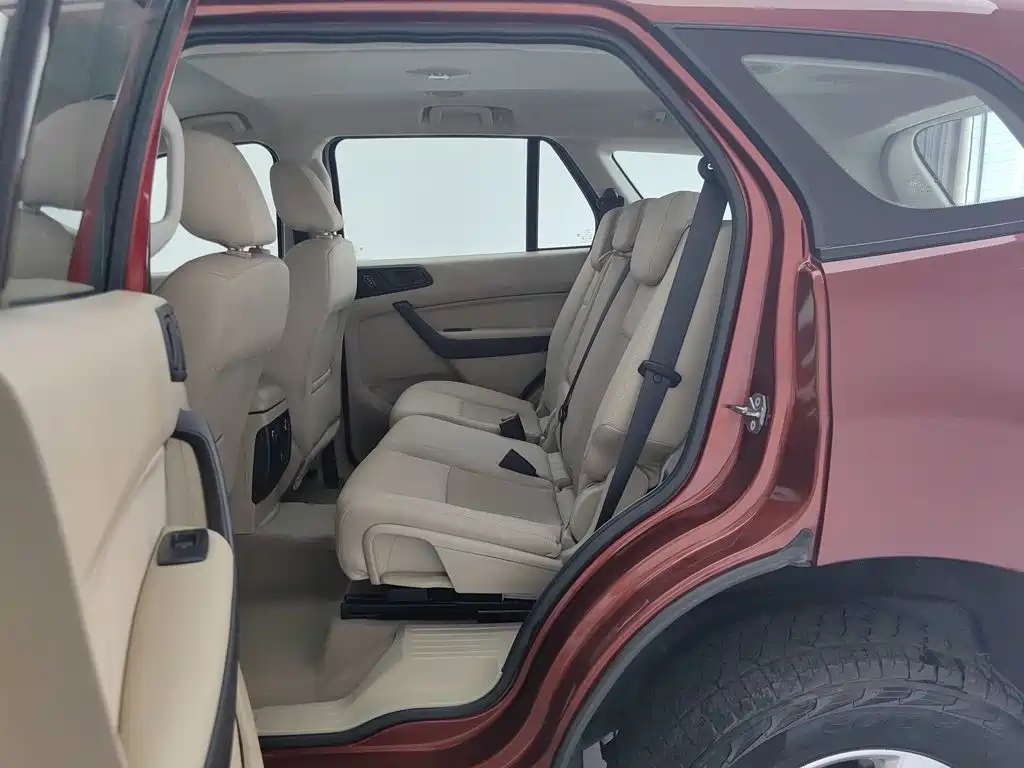 Ford Everest — миниатюра 15