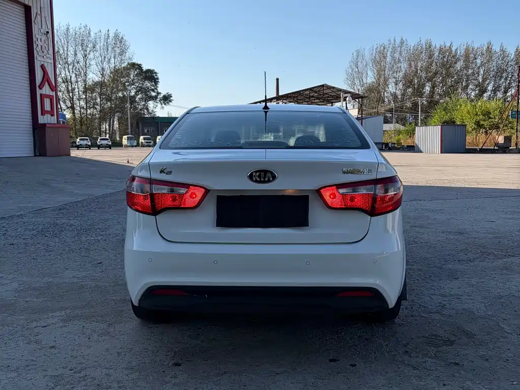 Kia K2 — миниатюра 8