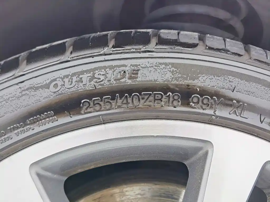 Mercedes-Benz E-Class — миниатюра 24