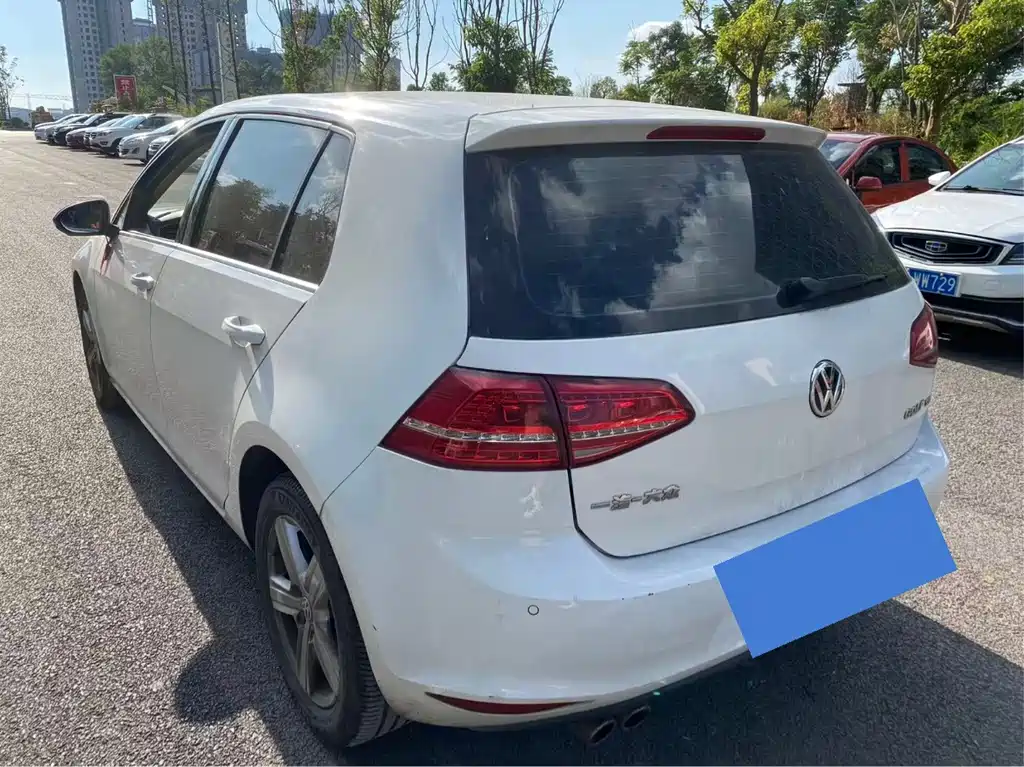 Volkswagen Golf — миниатюра 10