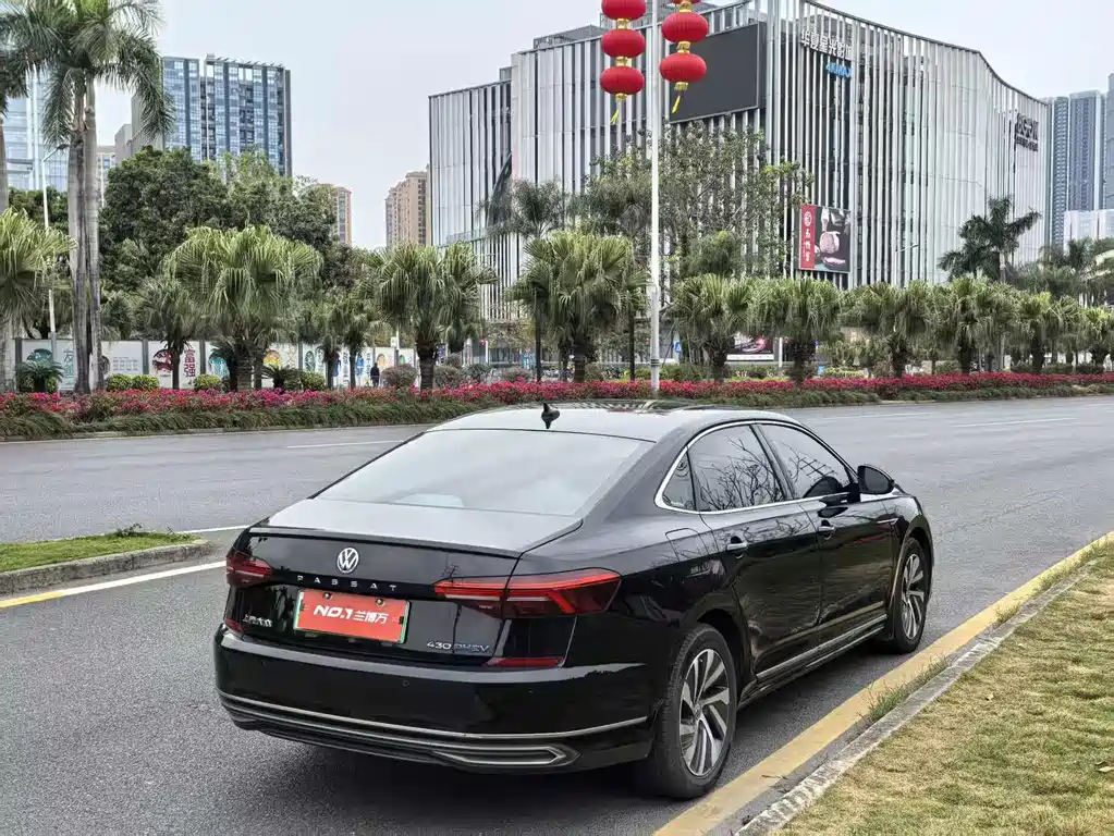 VOLKSWAGEN PASSAT NEW ENERGY