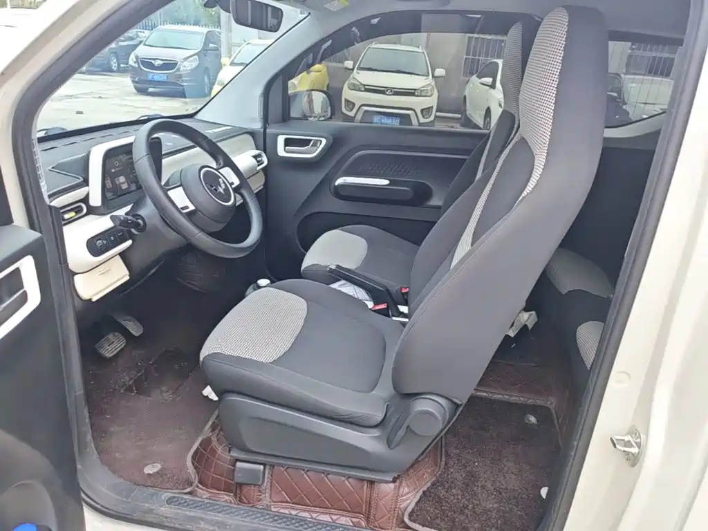 Wuling MINIEV — миниатюра 15