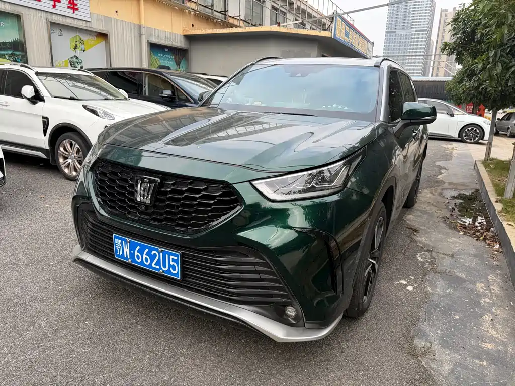 Toyota Crown Kluger