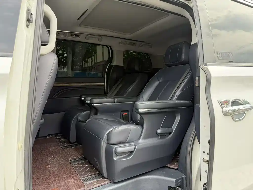 GAC Motor Trumpchi M8 — миниатюра 6
