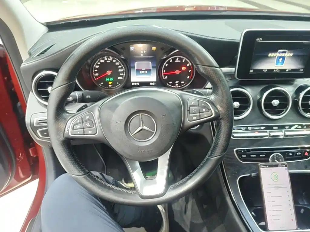 Mercedes-Benz C-Class — миниатюра 11