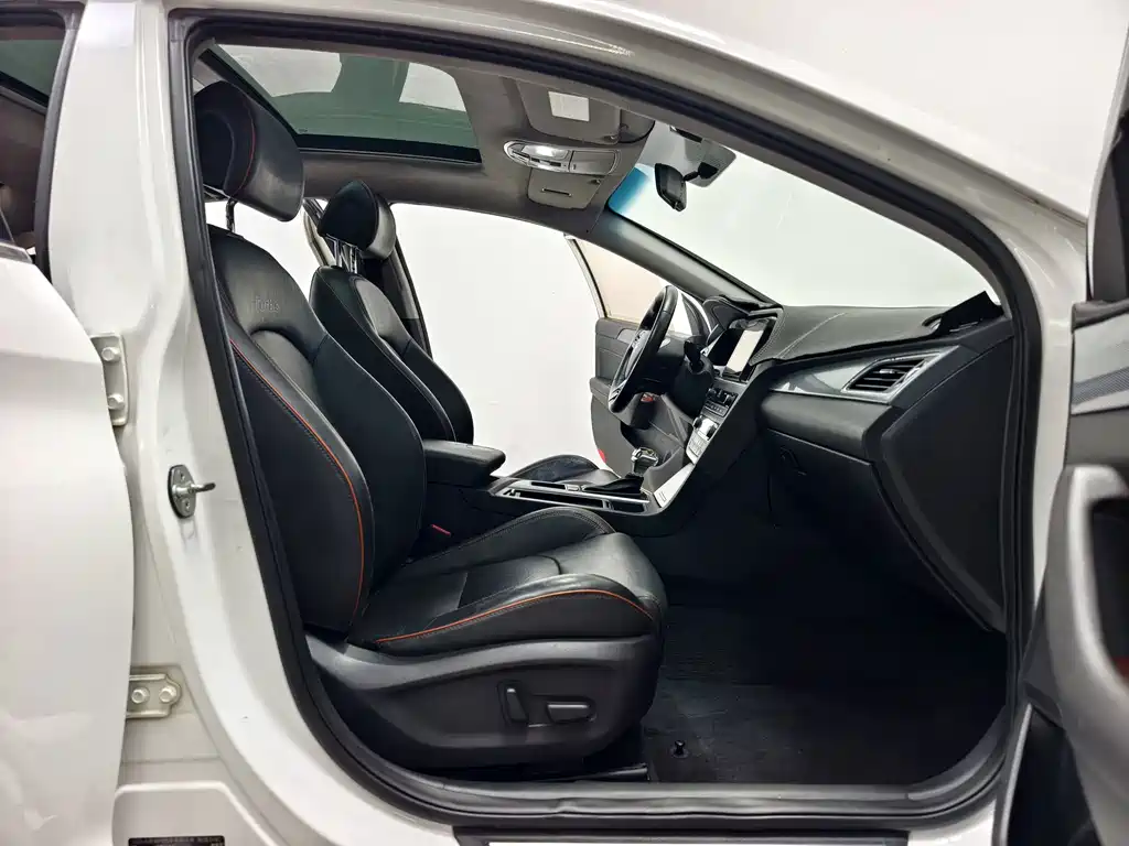 Hyundai Sonata — миниатюра 14