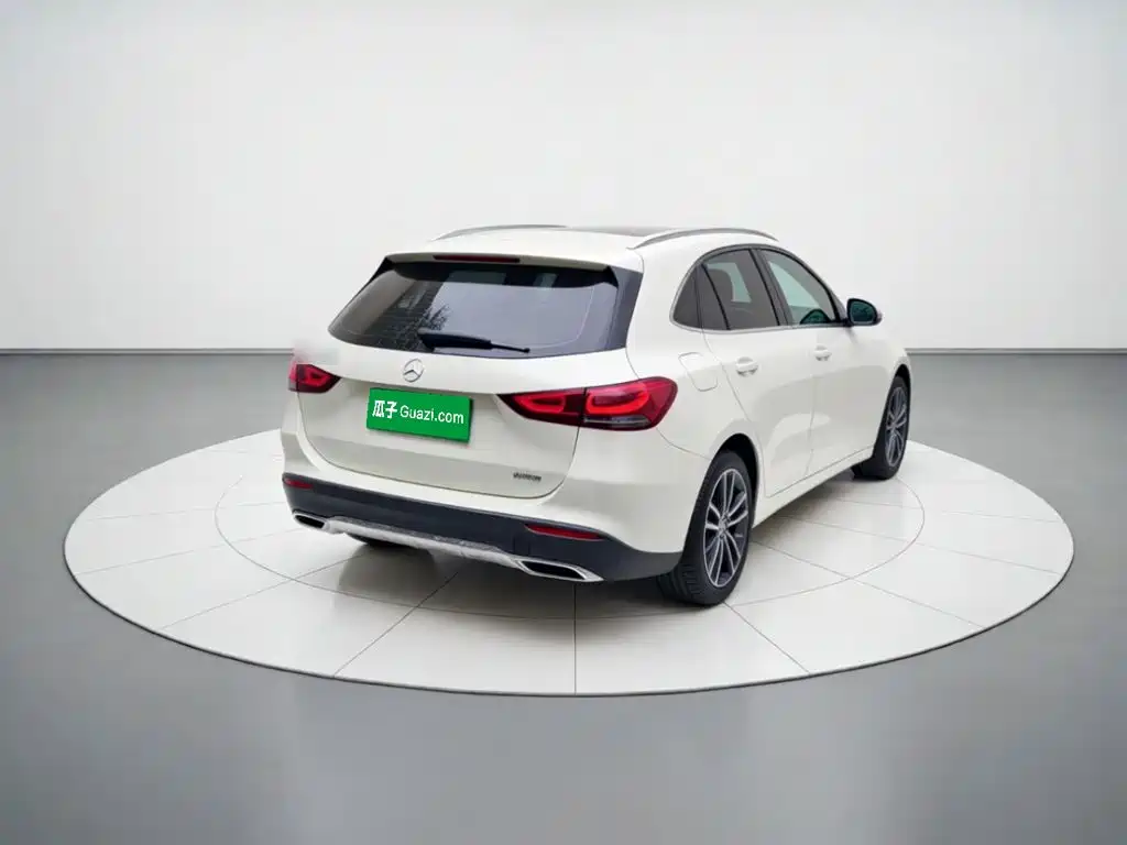Mercedes-Benz GLA — миниатюра 5