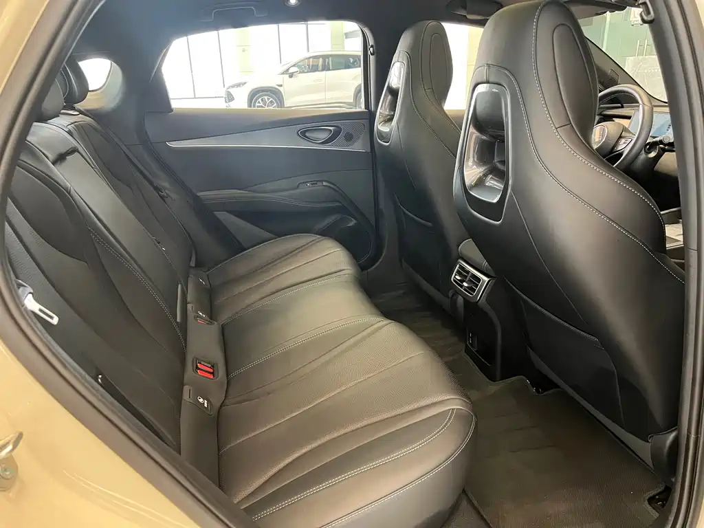 BYD SEAL 06 NEW ENERGY