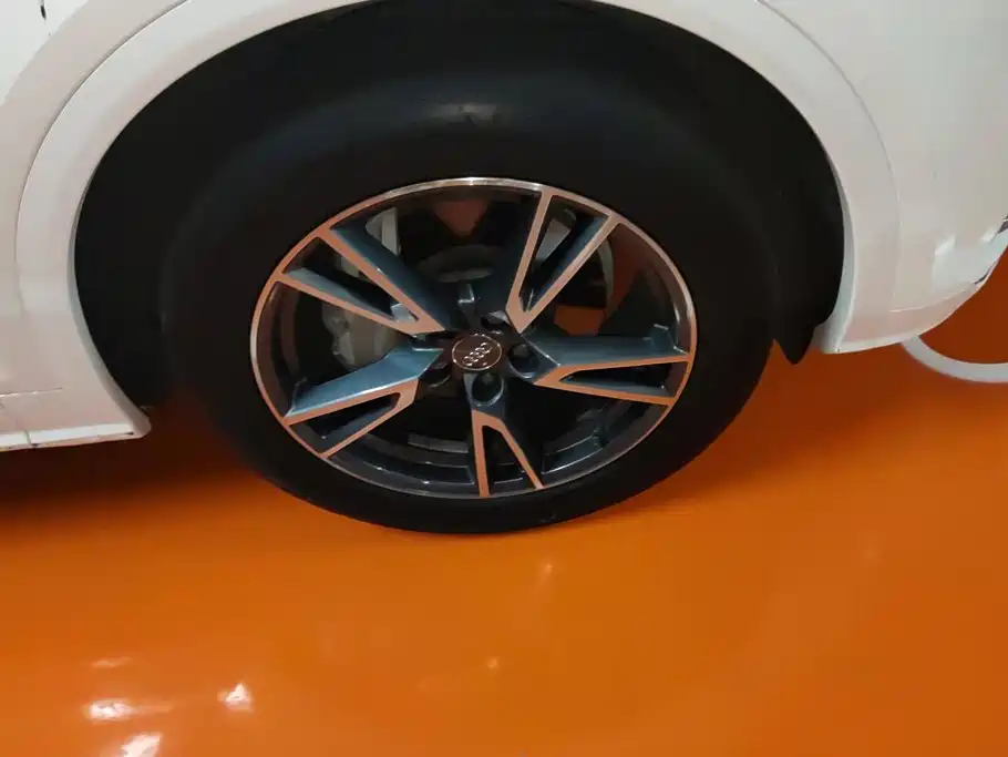 Audi Q5L — миниатюра 6