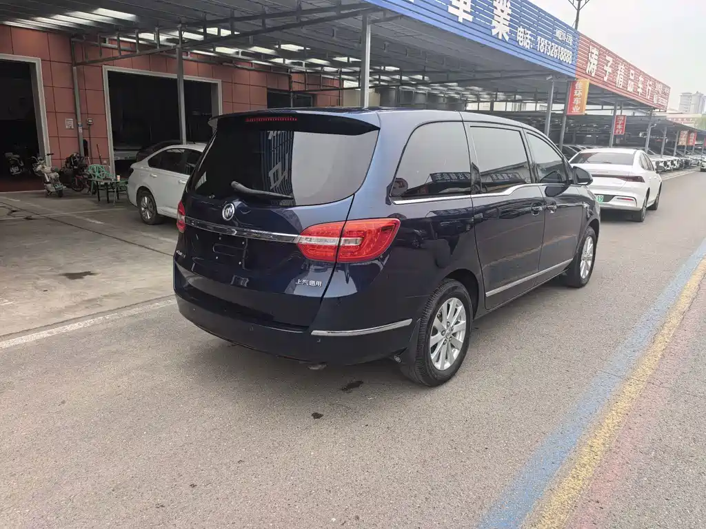 Buick GL8 — миниатюра 14