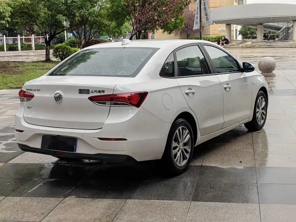 Buick Excelle — миниатюра 7