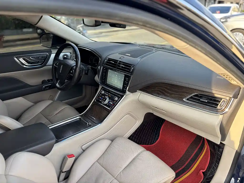 Lincoln Continental — миниатюра 17