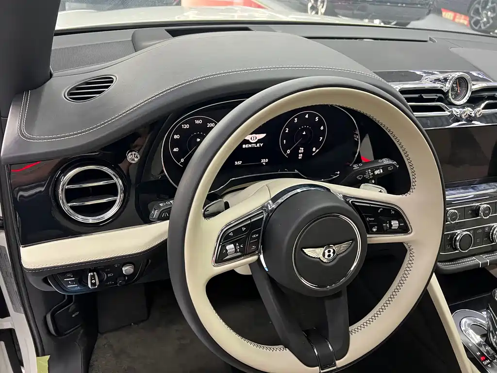 Bentley Bentayga 2024 4.0T V8