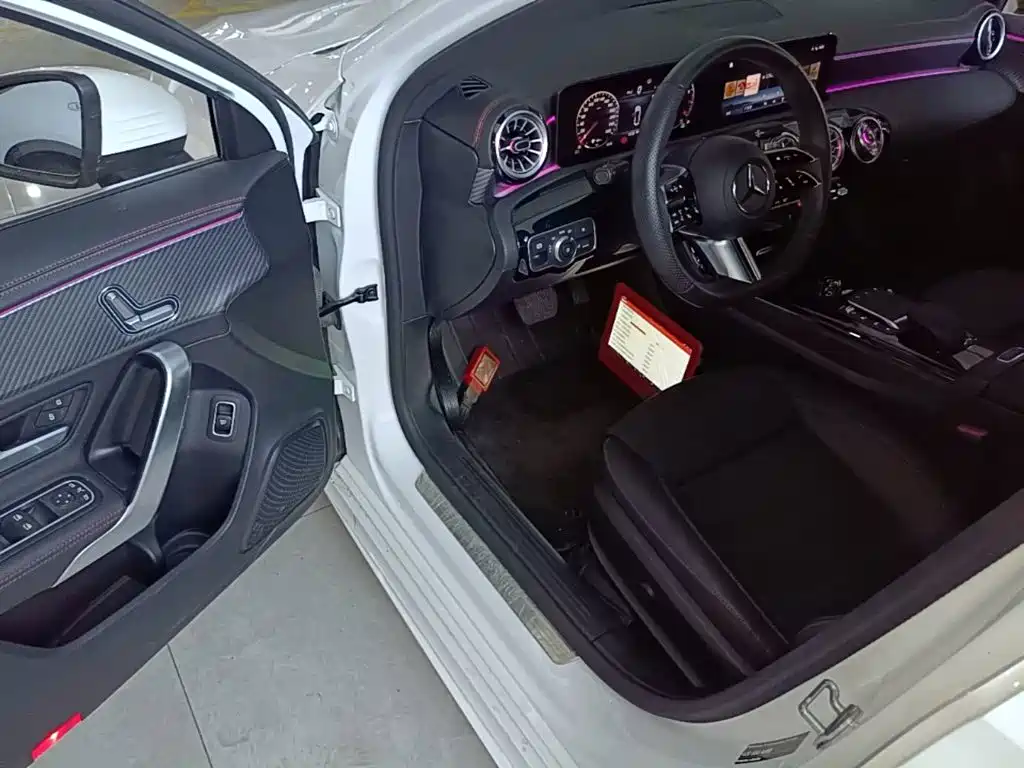 Mercedes-Benz A-Class — миниатюра 16