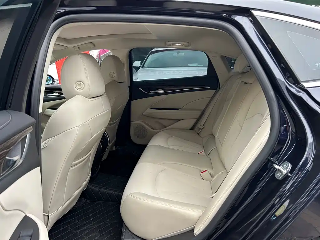 Buick LaCrosse — миниатюра 9